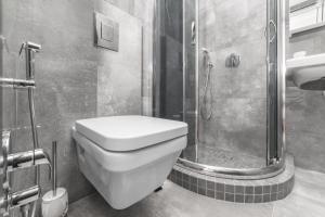 Arcadia City Apartments