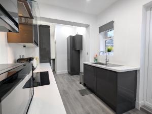 Large Edwardian Cadbury Home 4 bed 3 bath