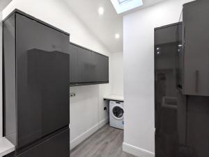 Large Edwardian Cadbury Home 4 bed 3 bath