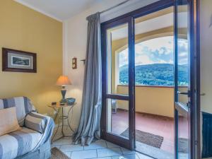 Apartment Valentina by Interhome