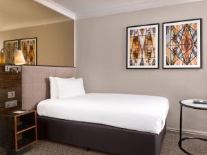 Superior Single Room room in Strand Palace Hotel