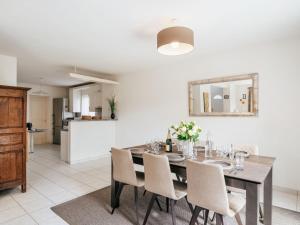Maisons de vacances Holiday Home Coeur d-Emeraude by Interhome : photos des chambres