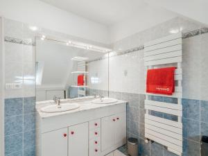 Maisons de vacances Holiday Home Coeur d-Emeraude by Interhome : photos des chambres