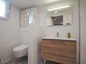 Maisons de vacances Holiday Home La Romaine by Interhome : photos des chambres