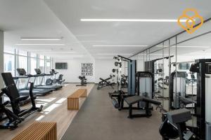 Keysplease Full SeaView 2 BR Private Beach, Emaar Beachfront