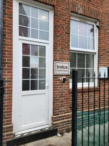 Indus Guesthouse - Ubytování bez kategorie ve městě Kingston upon Thames