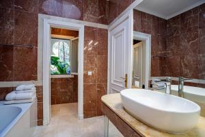 Villa de Luxe avec Vue Époustouflante