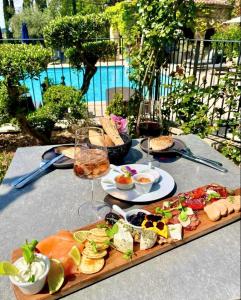 Hotels Le Vallon de Valrugues Hotel Spa & Villas : photos des chambres