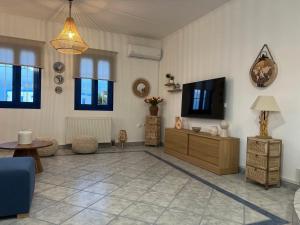Giannis & Maria Sunset House