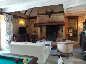 Villas Les Terrasses du Carlat, Le Logis, Demeure raffinee, situation ideale Dordogne, vues, piscine : photos des chambres