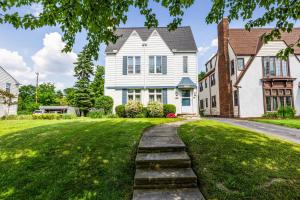 Near CLE Clinic UH & Case Western