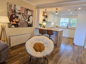 Villa de Ares Armilla, By DaiMar