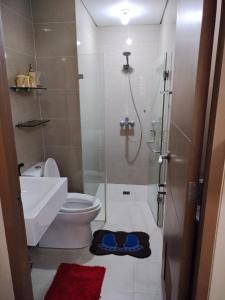 Room Across NAIA Terminal 3 Two palm tree