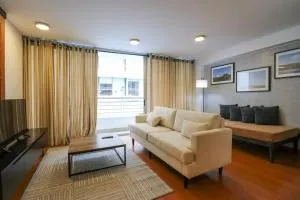 Art Deco 1BR with Pool View in Barranco - Lima