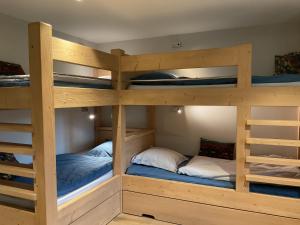 Appartements Ski in ski out Le Moulin charming duplex just 50 m from Princesse gondola Megeve : photos des chambres