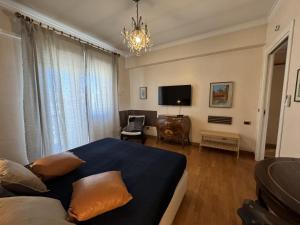 The View - Family House