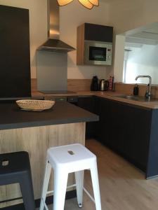 Maison familiale dans les pins à 500m de la plage