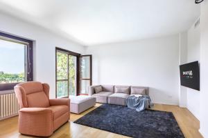 Lussuoso Appartamento vista Città - Borgo Po - Box Auto