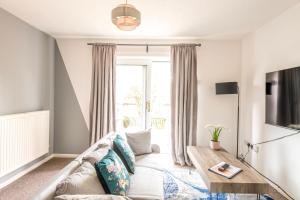 Temple Wall - Families, Contractors - FREE PARKING by Prescott Apartments