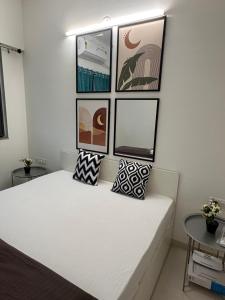 Skye Private 1Bhk in Amanora Park Town with WiFi AC Smart TV Washing Machine