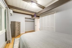 Blue Ridge Pkwy View and Deck Brevard Home!