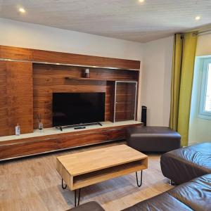 Appartements Chez Pascal Sissi -Au Coeur de Vignes, parking free : Appartement 1 Chambre