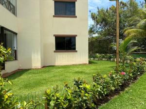 Genipabu Club House Guarajuba Camaçari-Ba