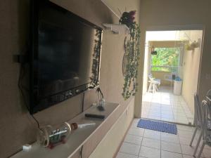 Conforto. Tres quartos com ar e cama de casal