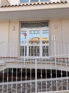 Apartamento de 2 dormitorios con balcón