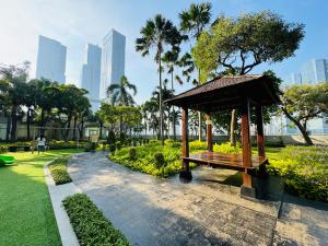 Stunning Comfy 2BR Apartment at the Heart of Jakarta