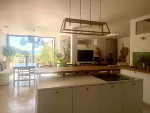 Appartements Le Loft de Mel a l-Estaque - atypique & vue mer : photos des chambres