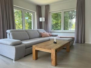Ferienwohnung Waldesruh mit Kaminofen und Balkon