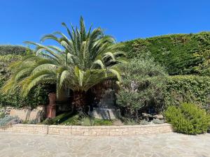 Luxe et calme avec vue mer panoramique à Antibes
