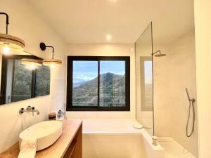 Villas Villa architecte vue mer et maquis : photos des chambres