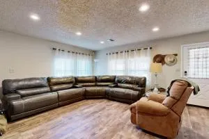 Comfort Cove - Henryetta