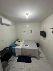 Cantinho Aconchegante - Quarto 04 Ar-condicionado - Santa Rita