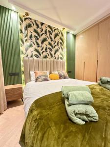 Stylish Appartement Lumineux et Luxueux Au Coeur De Maarif Quartier Palmier Près De Station Tramway & Bd Abdelmoumen Casablanca