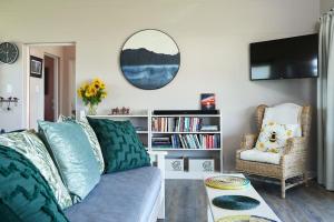 HERON COTTAGE - for your seaside holiday.