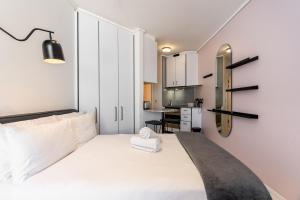 Flamingo 704 - Sea Point Studio Aprt