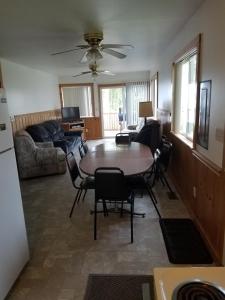 Lymans Lagoon Hideaway