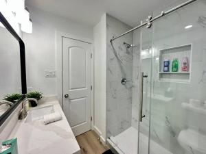 1BR & 1BA Houston Getaway in the Heart of Montrose