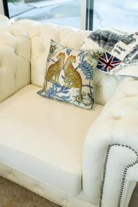 Designer Family Home with Resort-Style Oasis