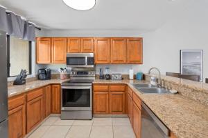 Country Club Villas#326