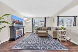 10 minutes to Bills Stadium and Free Parking - Eden