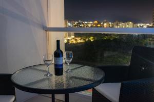 Hermosa suite con vista al mar