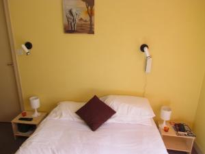 Hotels L'Oustal : Chambre Simple