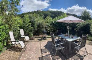 Maisons de vacances Quai du Val is a Charming Pet and Family Friendly Riverside Gite in Lehon close to Dinan Sleeps 7 : photos des chambres