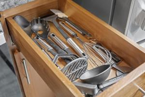 202-DT Luxe Comfy & Huge Loft Wi-Fi Parking Cafe