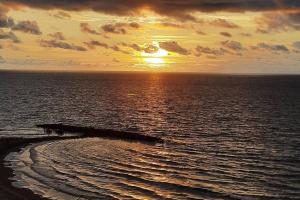 Cómodo Ap Frente al mar, cerca a la murallas