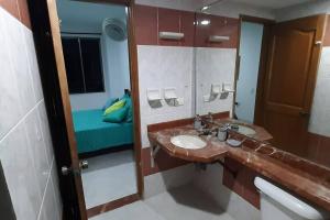 Cómodo Ap Frente al mar, cerca a la murallas